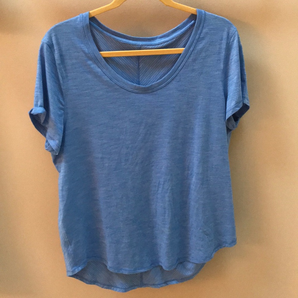 Lululemon top